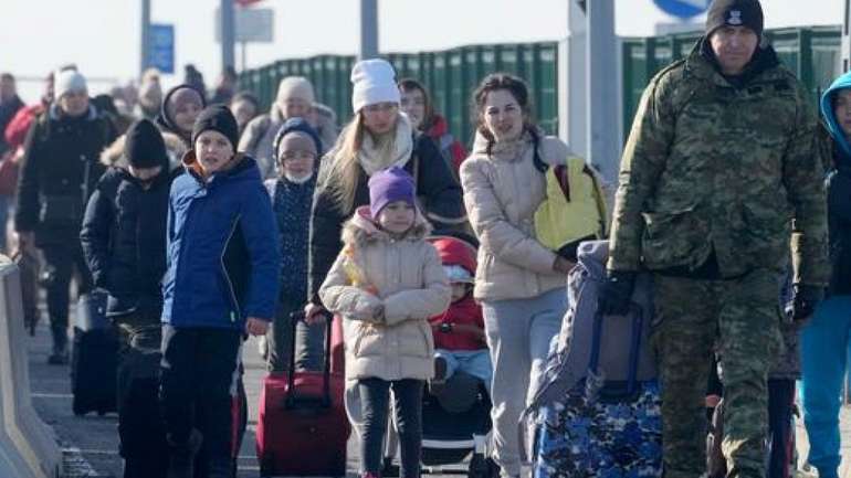Біженці з України отримали право жити в ЄС протягом 3-х років