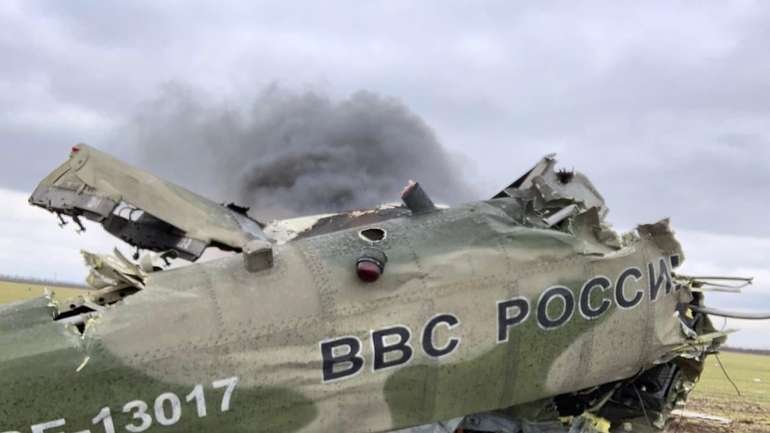 Перше фото одного з чотирьох збитих над Миколаєвом російських гелікоптерів