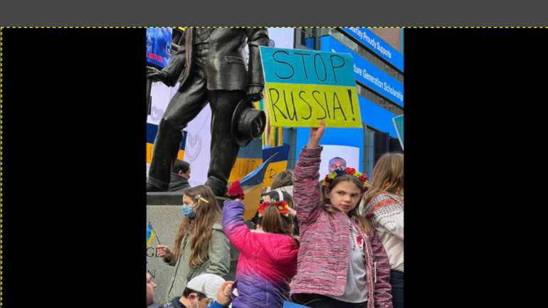 #StandWithUkraine Українці в Нью-Йорку вчора вийшли на мітинг