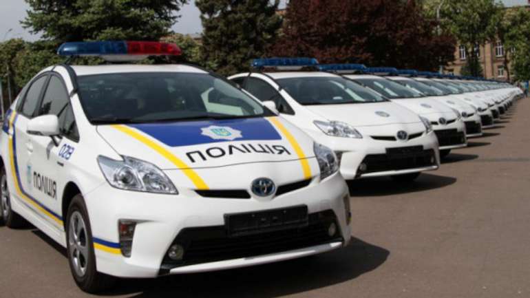 Окупанти викрали майже 150 поліцейських автомобілів
