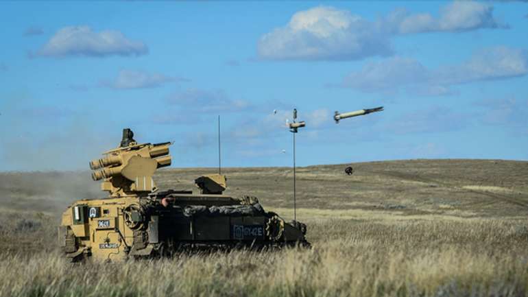 Британія незабаром відправить ЗСУ броньовані ракетні установки Stormer HVM