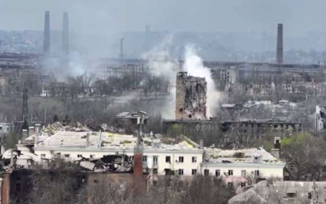 Розбомлений росіянами завод 