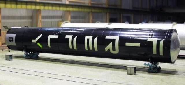 Макет першого ступеня ракети Beta від Firefly AerospaceМакет першого ступеня ракети Beta від Firefly Aerospace, розроблений на виробничих потужностях українського “Південмашу”