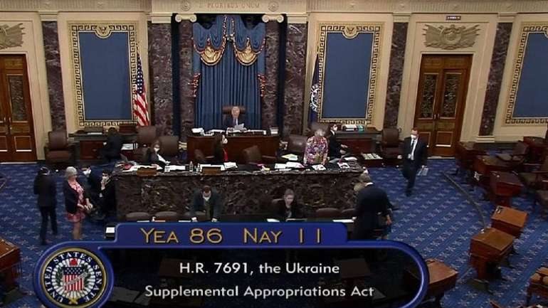 Сенат США схвалив надання $40 млрд для України