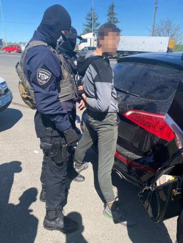 На Тернопільщині судять двох волонтерів, яких звинувачують у привласненні мільйонів_3