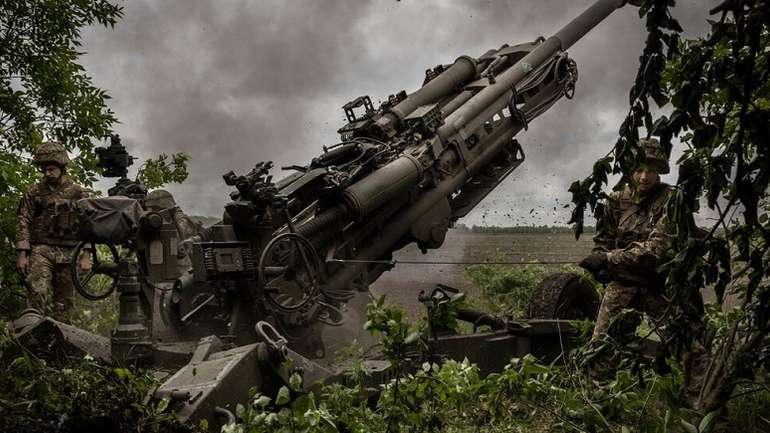 Американська важка артилерія вступила у бій за волю України та світову демократію
