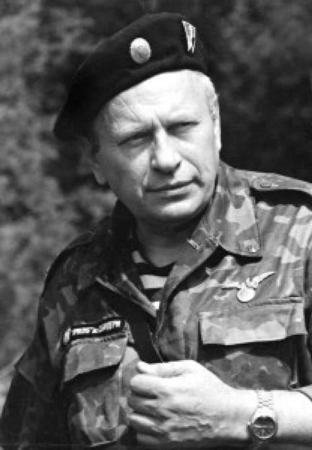 Василь Іванишин (1944-2007)