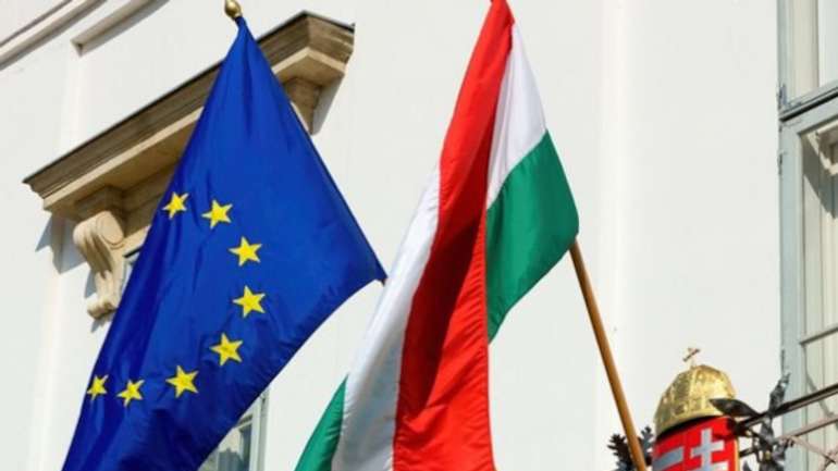 Віцепрезидент Європарламенту пропонує позбавити Угорщину права голосу в ЄС