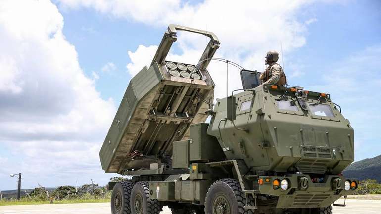 Наші військові почали опановувати HIMARS