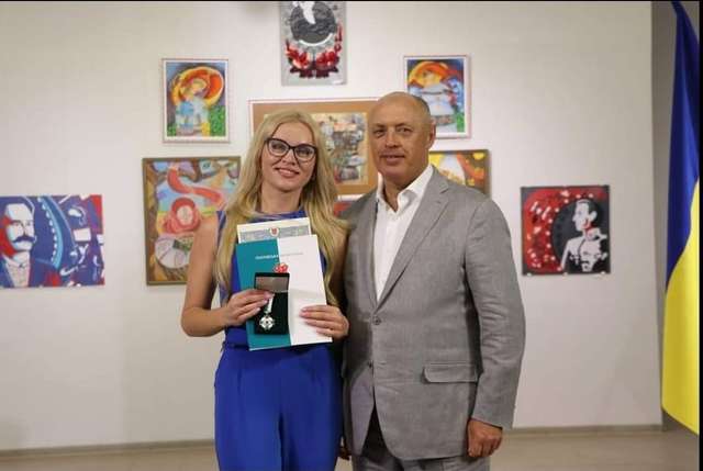 Місцевий сепаратист та колаборант Мамай відзначив свою подругу Наталію Іонову_1