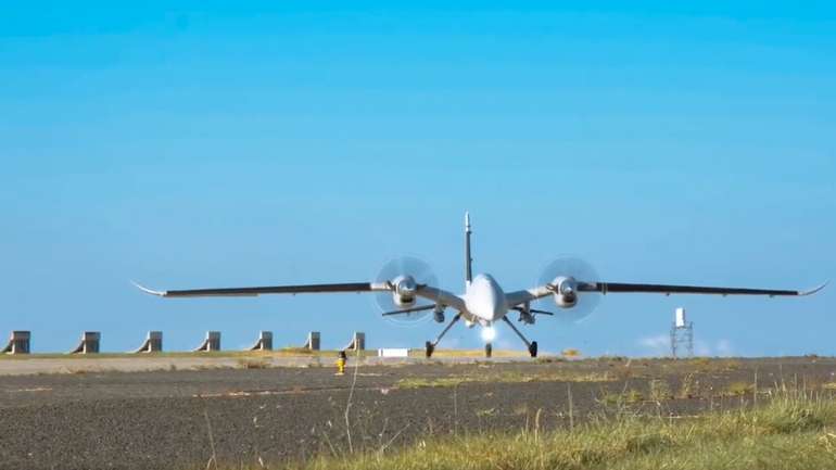 Турецький БПЛА Akinci озброїли ракетою LGK-82 з лазерним наведенням