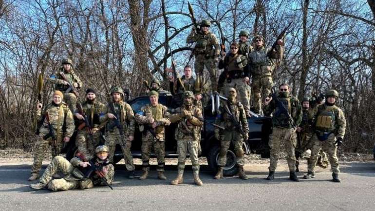 Можна програти землю, але виграти націю, – доброволець ЗСУ Євген Врядник