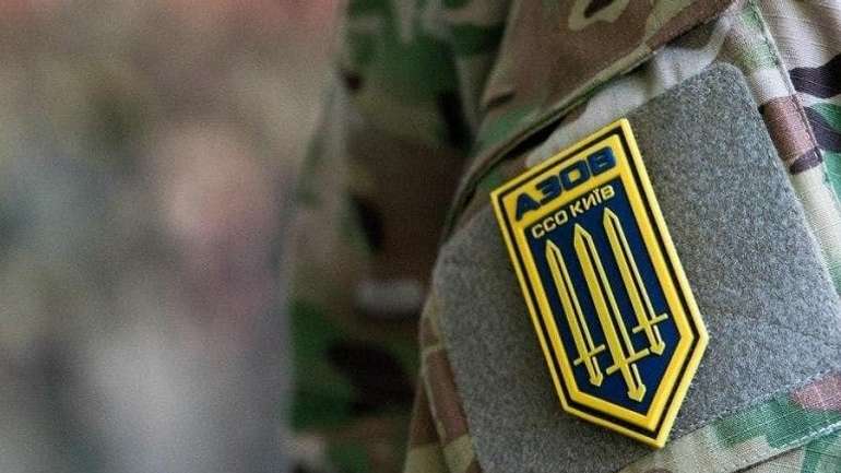 Зе-влада не виявляє жодної поваги до всесвітньо відомого подвигу полку «Азов»