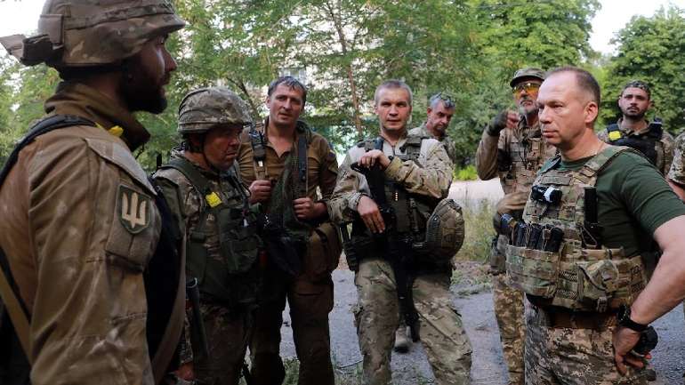 Командувач Сухопутних військ ЗСУ навідав захисників на передовій