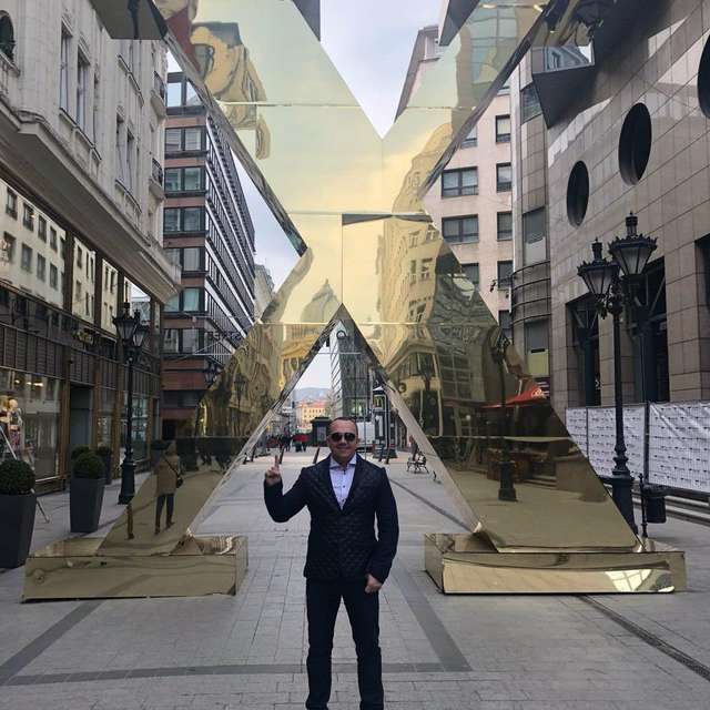 Руслан Мельник