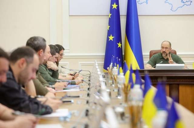 Дениса Шмигаля взагалі можна називати «прем’єром без своїх людей». У нього в уряді лише один близький соратник – міністр Кабміну Олег Немчінов