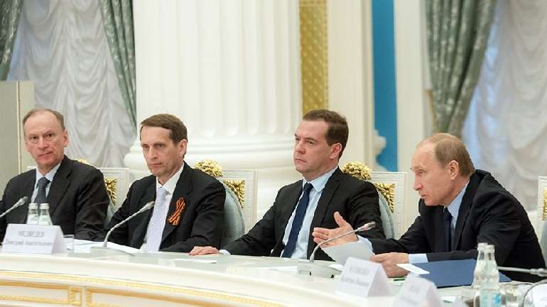 Кремлівські щури почали гризти один одного до смерті, – політолог Назар Приходько