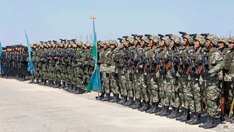 Казахстан побоюється нападу з боку росії та готує війська