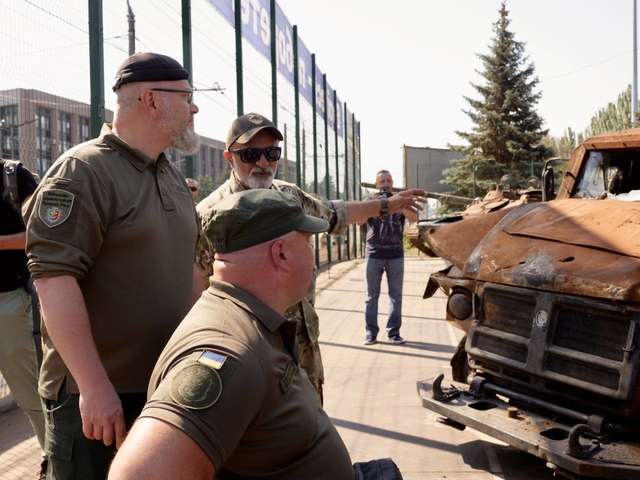 У Кривому Розі виставили на показ російський військовий металолом_4