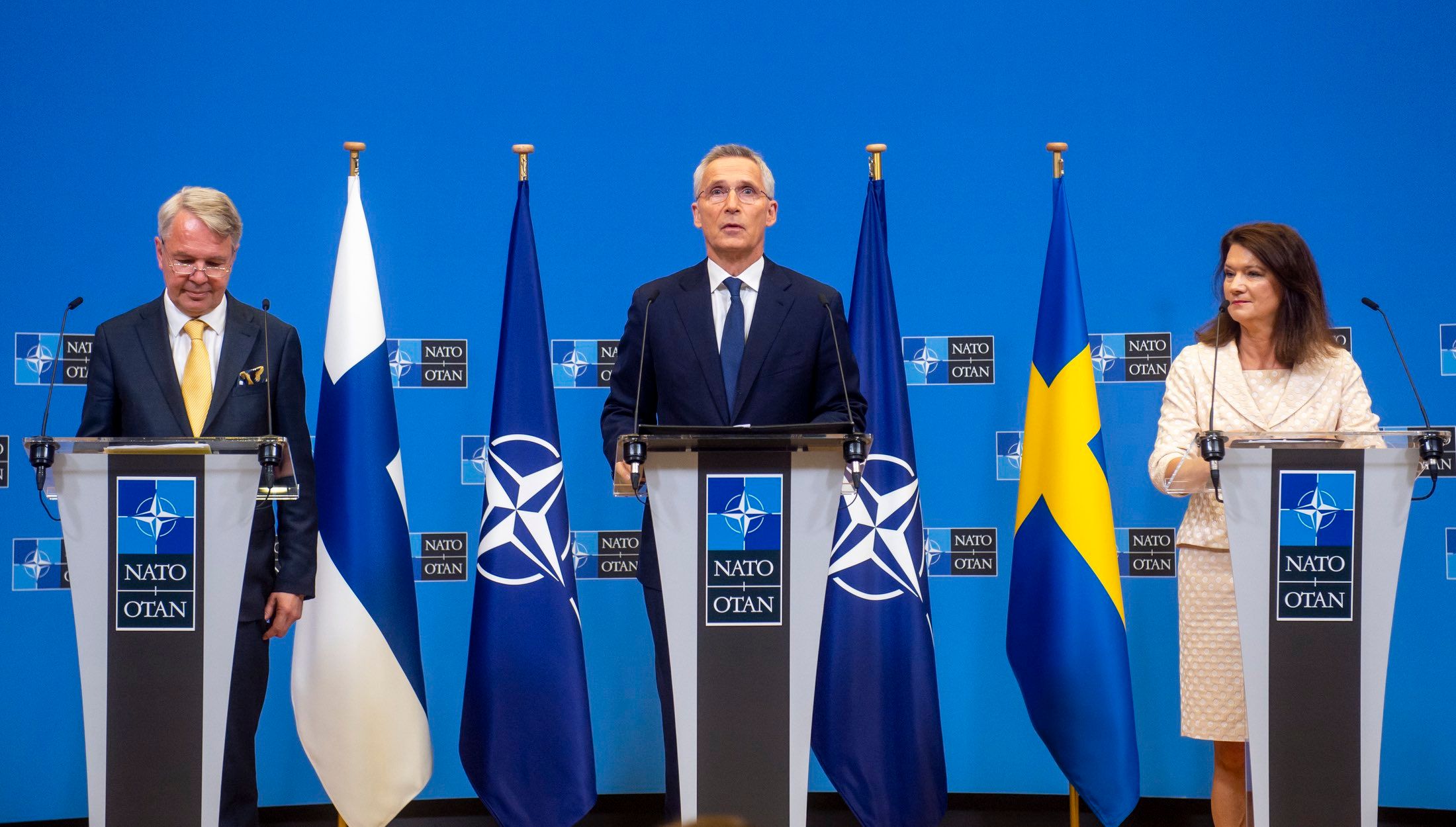 В нато ли швеция. Швеция в НАТО. Вступление Финляндии и Швеции в НАТО 2022. Вступление Швеции в НАТО. НАТО И Россия.