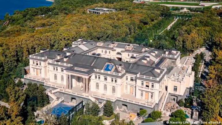 Поліція Італії вилучила у архітектора "палацу путіна" активи на $144 мільйони