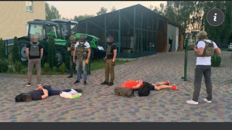 Дешева клоунада