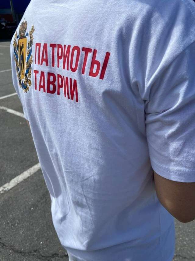 Окупанти радять кримчанам готувати «тривожну валізку»_1