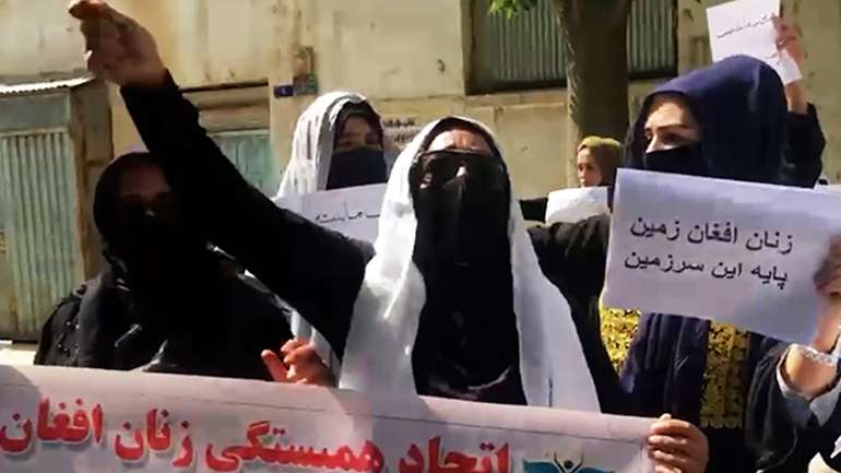 Таліби тероризують жіноче населення Кабулу