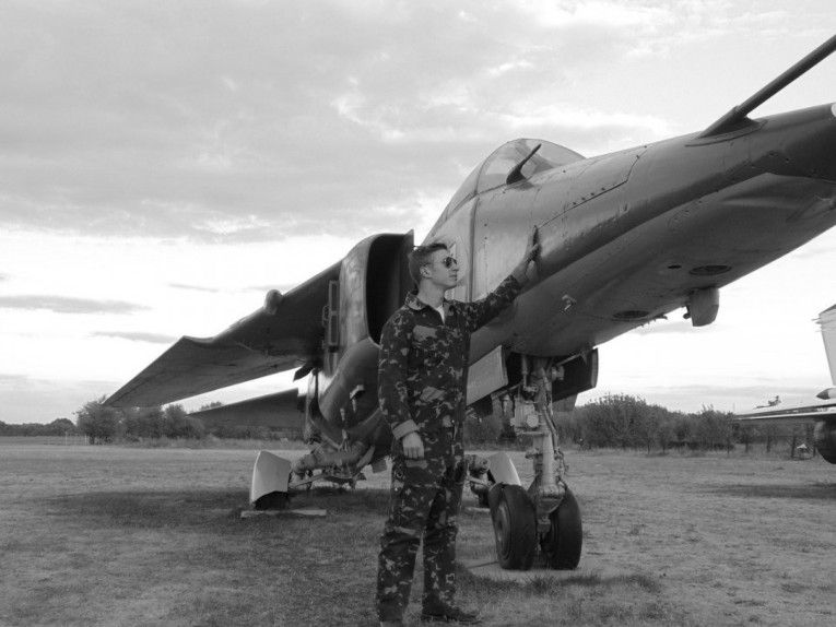 На війні проти російських загарбників загинув пілот Антон Листопад_2