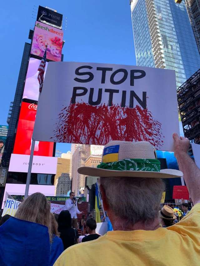 Українці в Нью-Йорку закликали не допустити судилища над захисниками Маріуполя_12
