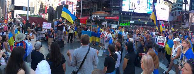 Українці в Нью-Йорку закликали не допустити судилища над захисниками Маріуполя_14