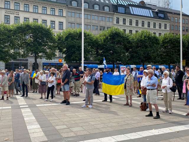У Стокгольмі відбувся мітинг на підтримку України та її захисників_2