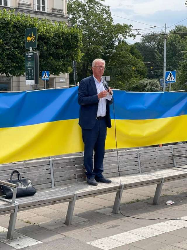 У Стокгольмі відбувся мітинг на підтримку України та її захисників_12