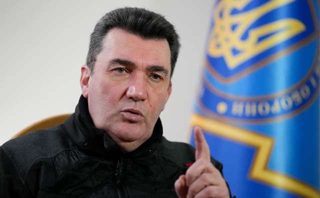 Про конфлікт між СБУ і нацполіцією щодо незаконного бізнесу Шуфрича._11