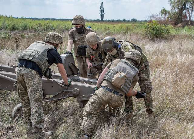 Артилеристи Якова Гандзюка крок за кроком вичищають нечисть з рідної землі_1