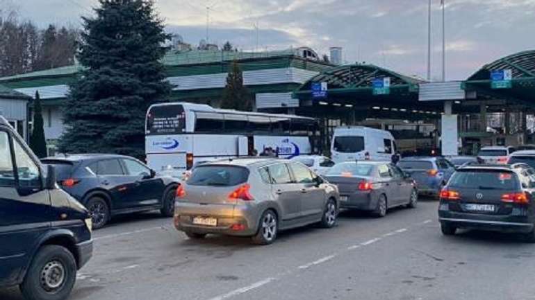 ДПСУ тероризує українських студентів