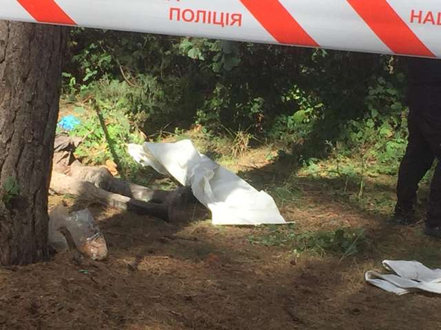 У лісах Київщини продовжують знаходити трупи закатованих українців_1