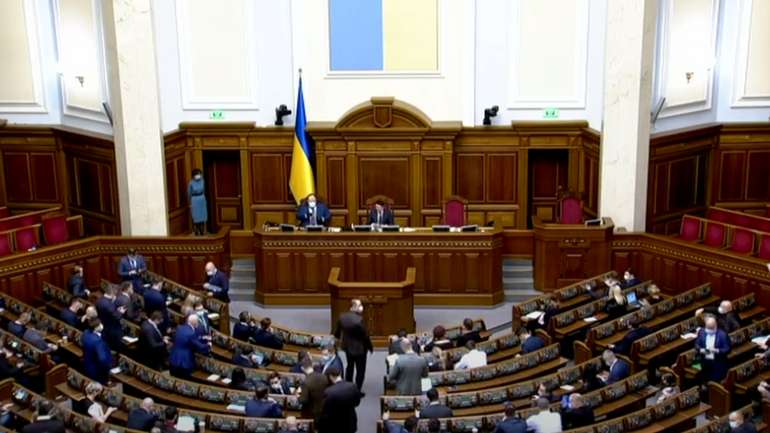 Чому депутати з ОПЗЖ не позбавлені мандатів ?