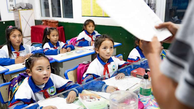 Режим КНР відібрав 800 тисяч тибетських дітей