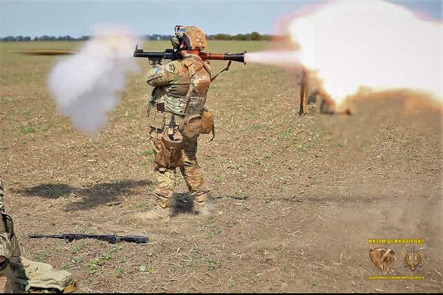 Українські морпіхи показали, як вчаться здійснювати наступ_1