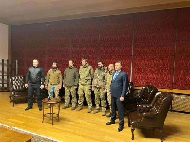З російського полону звільнено 215 українських полонених_1
