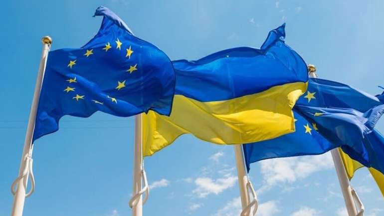 ЄС фінансує на €2,5 мільярда постачання летальної зброї Україні, - Генштаб ЗСУ
