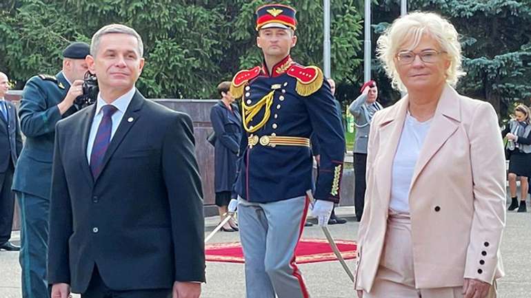 Очільниця Міноборони Німеччини пообіцяла підтримку Молдові