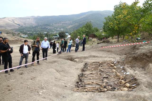 У деокупованому Карабасі виявили братську могилу закатованих азербайджанців_1