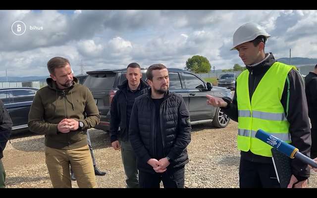 Кирило Тимошенко використовує авто, передане Україні для гуманітарних цілей_1