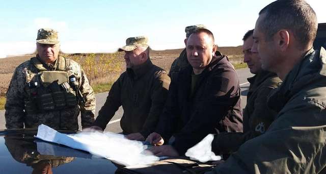 Сухопутні війська відзвітували про зміцнення оборони Києва_3