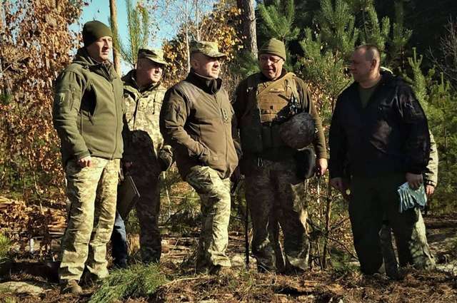 Сухопутні війська відзвітували про зміцнення оборони Києва_6