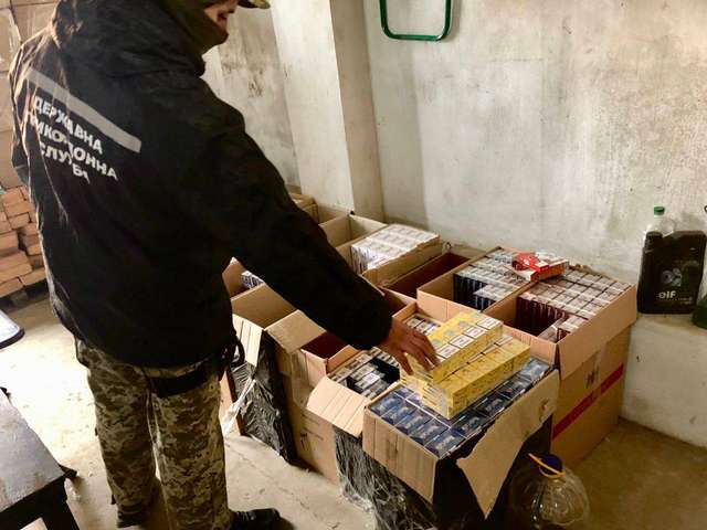 Виробників контрафакту викрили в Одеській області_1
