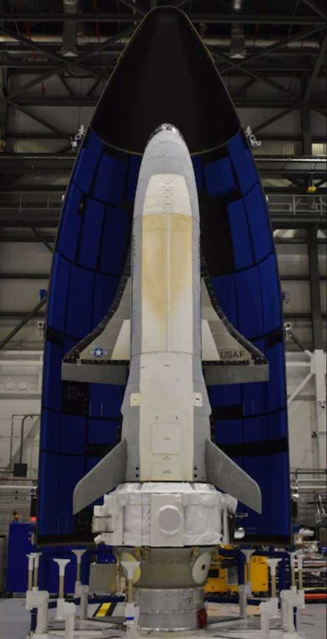Космічний безпілотний апарат X-37B