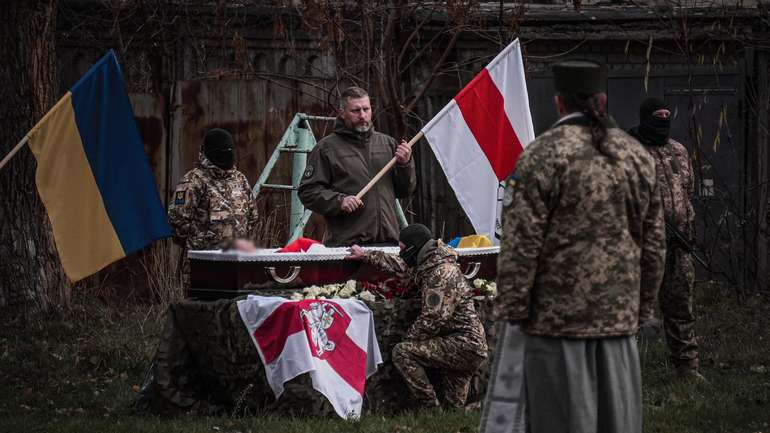 Прощання з полеглим Героєм